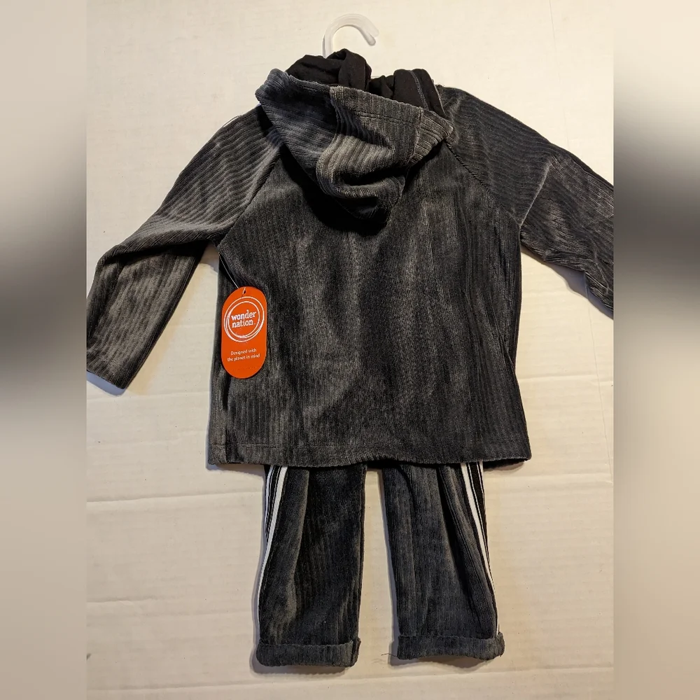 Boys 3 Piece Outfit Brand New With Tags Size 24 Months